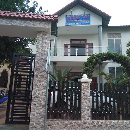 Hotel Khach San Mong An Vĩnh Hy Exterior foto