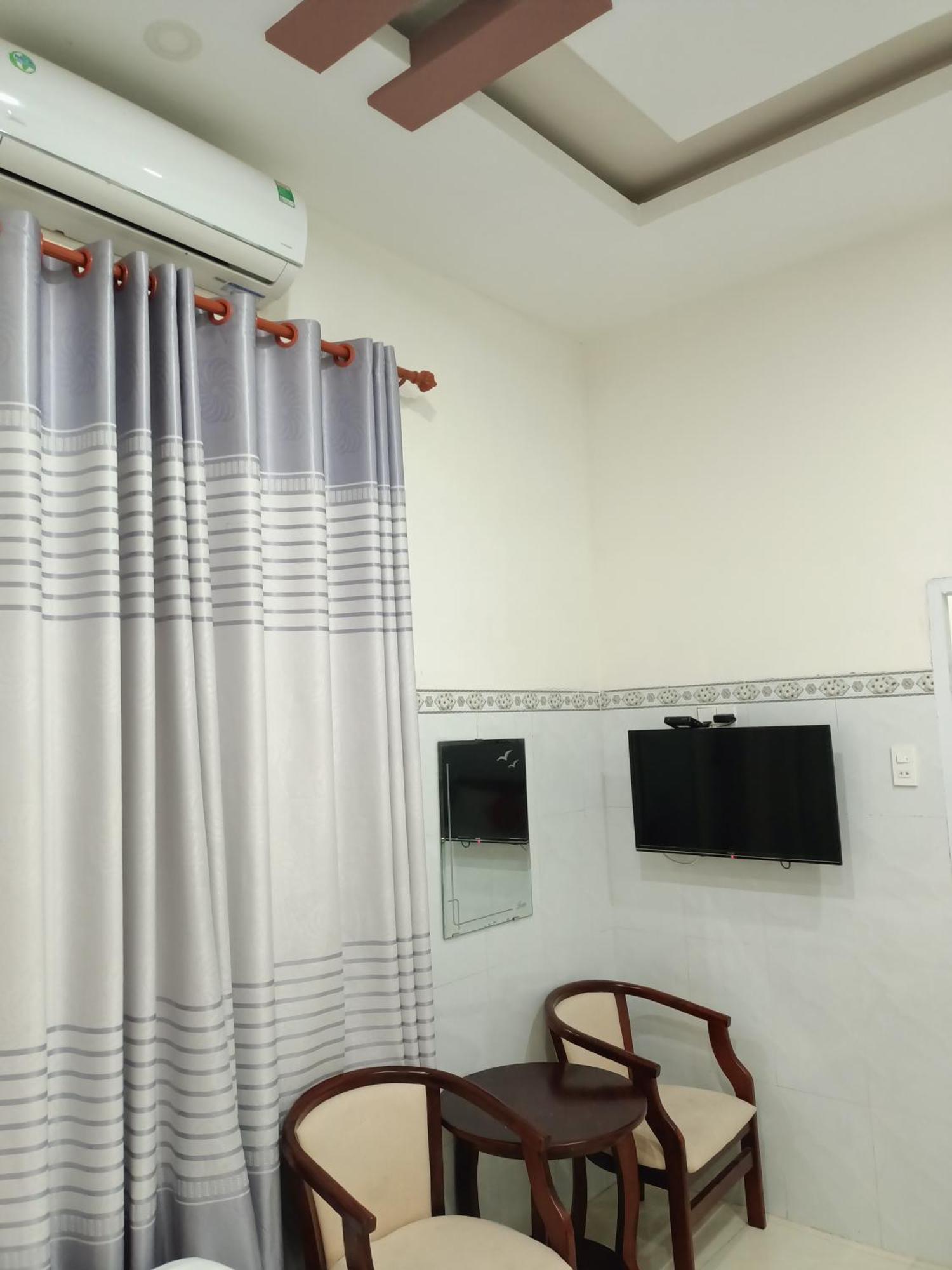 Hotel Khach San Mong An Vĩnh Hy Exterior foto