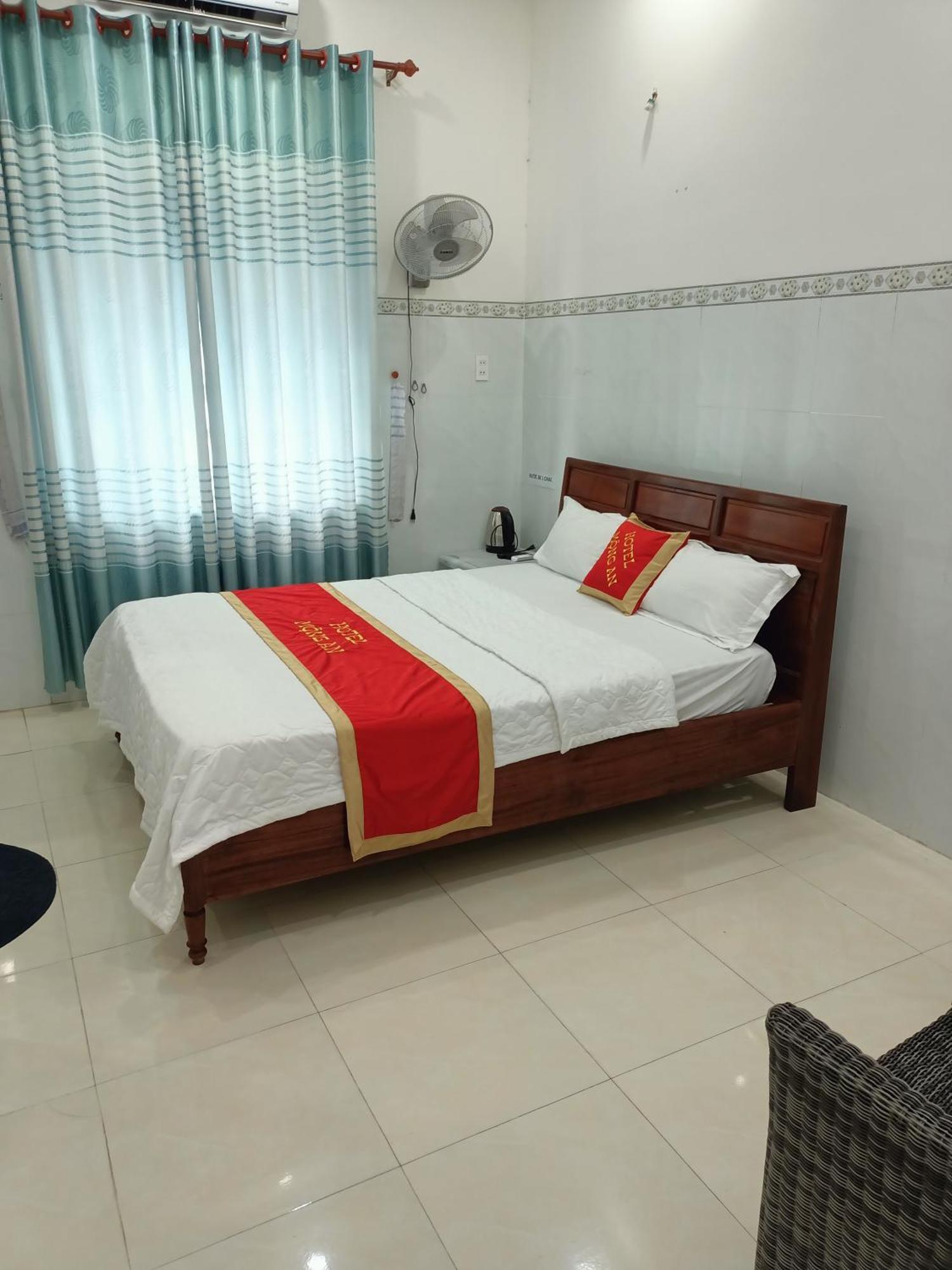 Hotel Khach San Mong An Vĩnh Hy Exterior foto