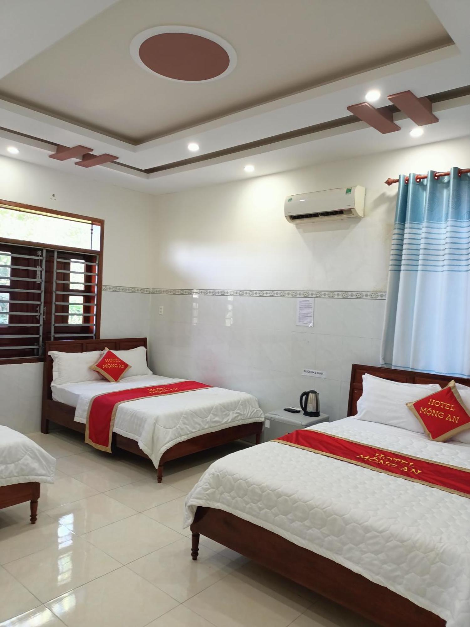 Hotel Khach San Mong An Vĩnh Hy Exterior foto
