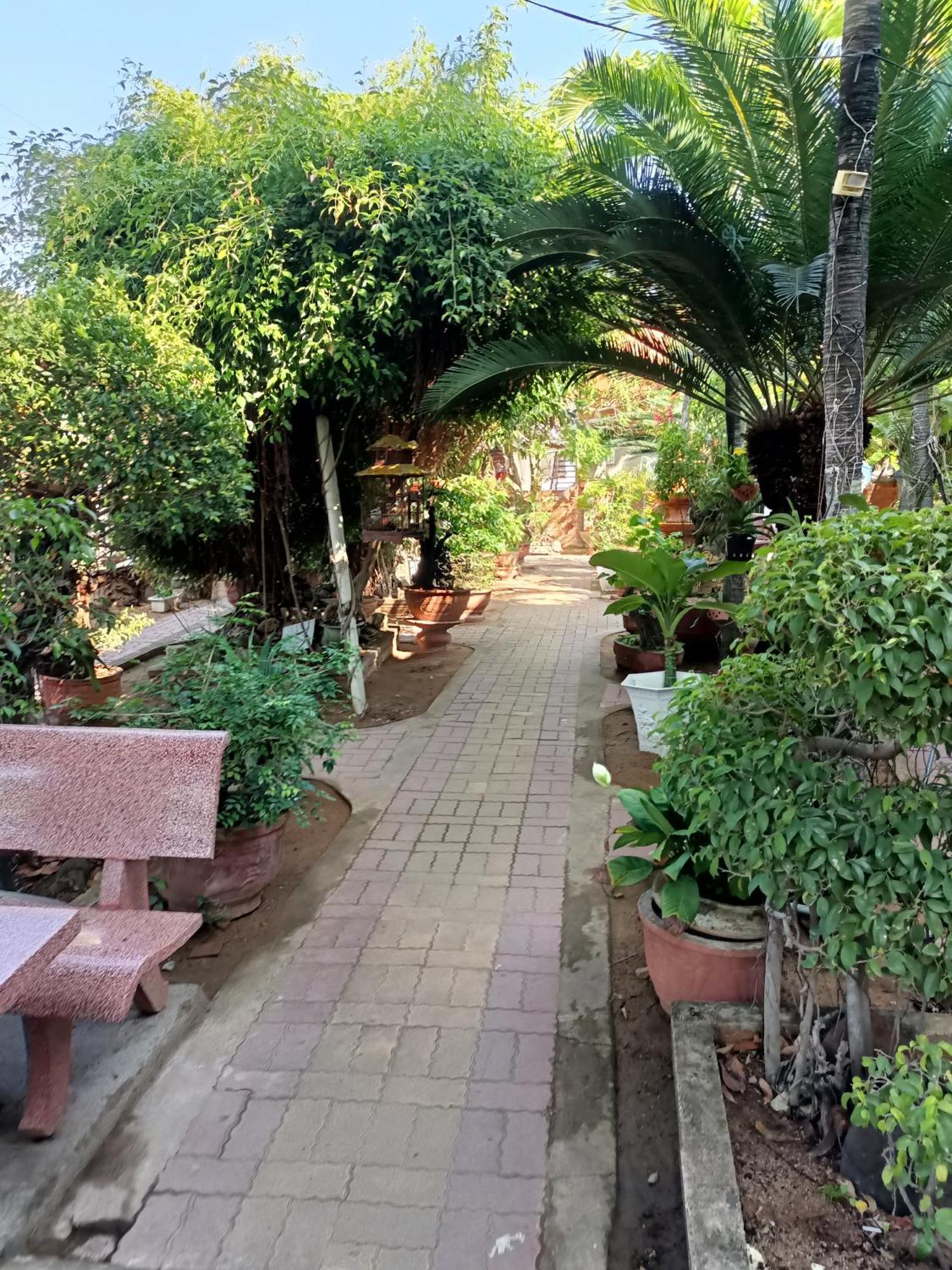 Hotel Khach San Mong An Vĩnh Hy Exterior foto