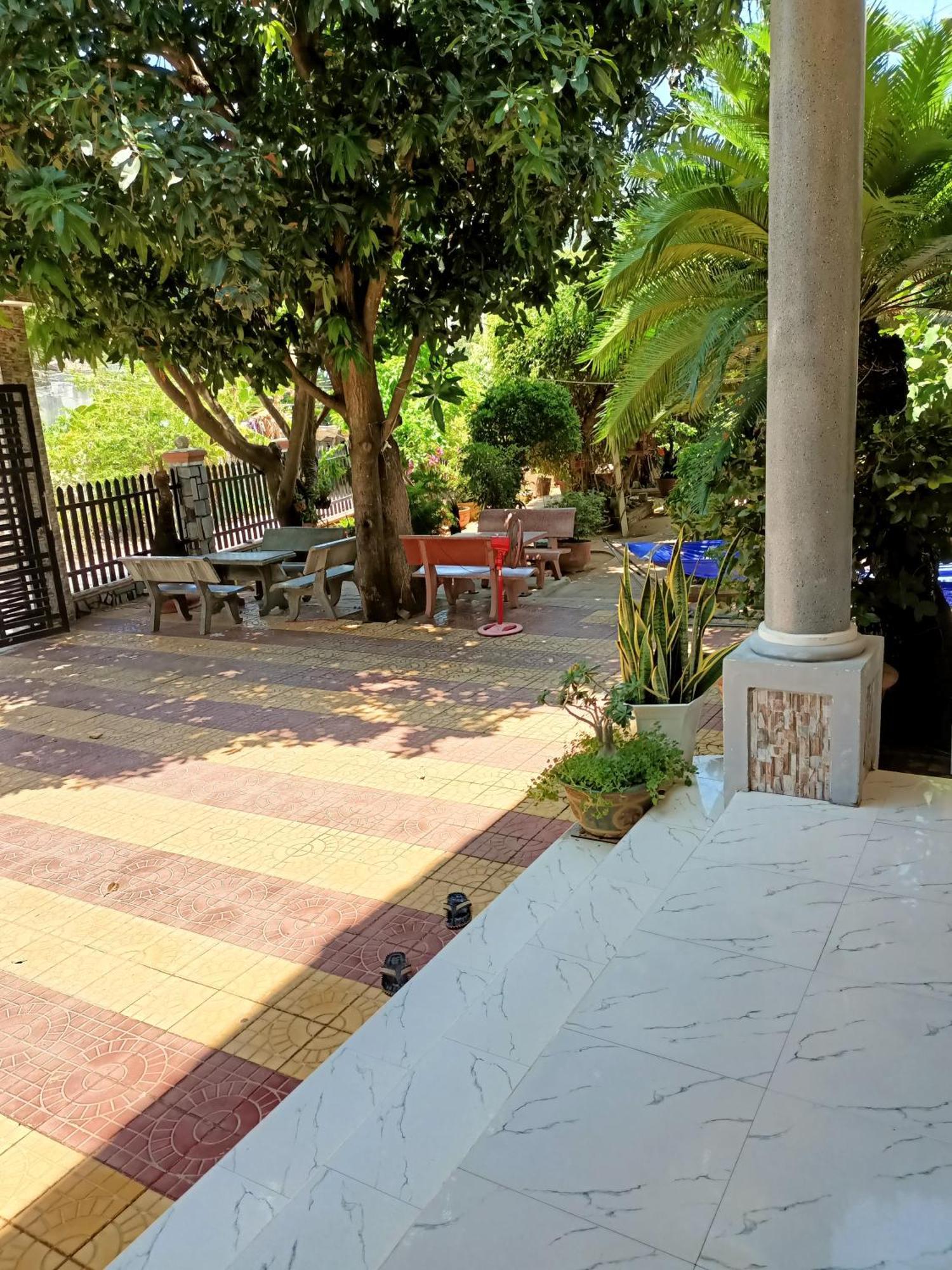 Hotel Khach San Mong An Vĩnh Hy Exterior foto