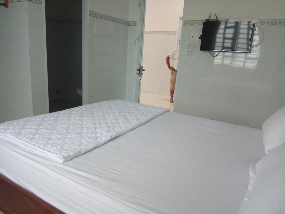 Hotel Khach San Mong An Vĩnh Hy Exterior foto